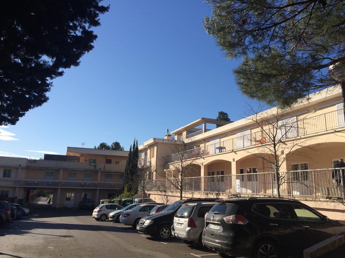 Auberge De Jeunesse Jas De Bouffan Aix-en-Provence Exterior photo